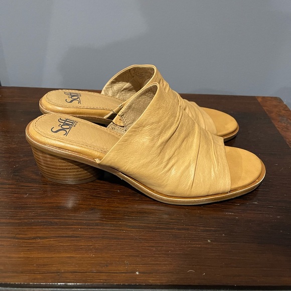 NWOT Sofft leather heeled slides caramel color beautiful leather - Picture 2 of 8